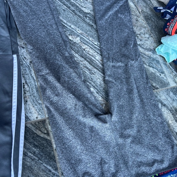 Girls size 5T - Picture 2 of 4